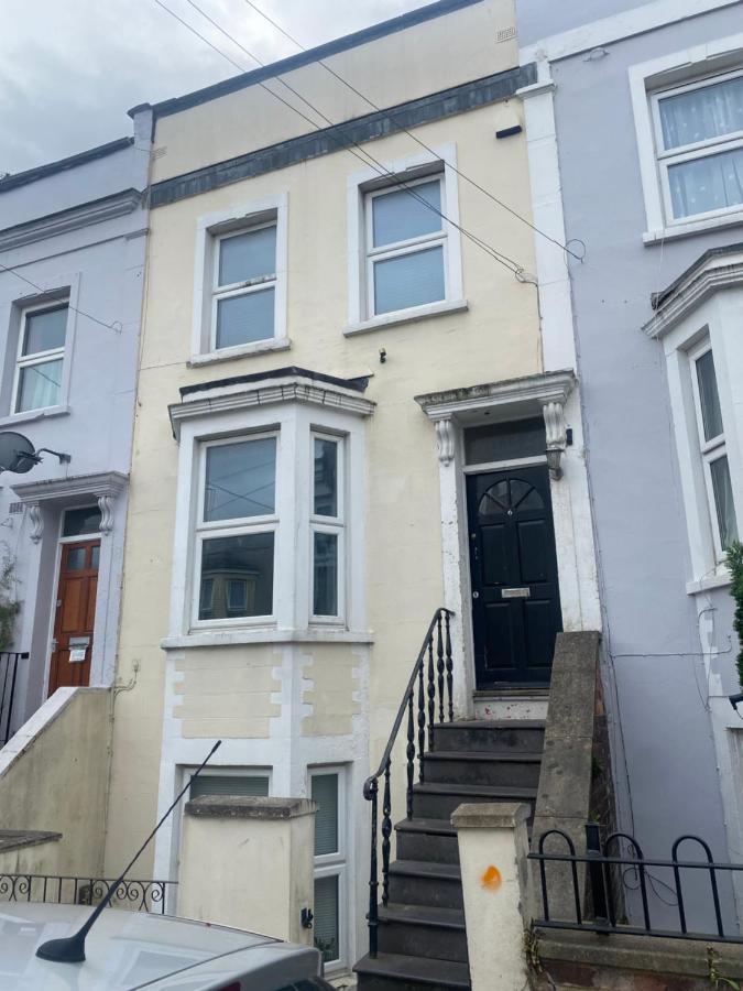 Spacious 4 Bedroom House Near Stokes Croft!! Central!!! 布里斯托 外观 照片