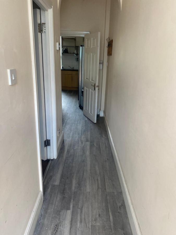 Spacious 4 Bedroom House Near Stokes Croft!! Central!!! 布里斯托 外观 照片
